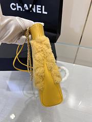 Chanel 23A Mini 31 Bag Yellow 22x23x5.5cm - 6