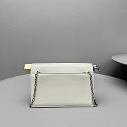 Jacquemus La Petite Pochette Leather Clutch White 19.5x14.5x6.5cm - 3