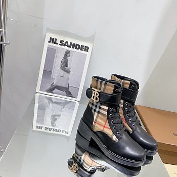 Burberry Boot 01