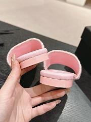 Chanel Pink Slides 01 - 5