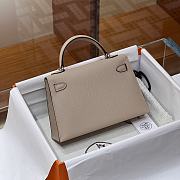 Hermes Mini Kelly 19 Nude Epsom Silver 19cm - 3