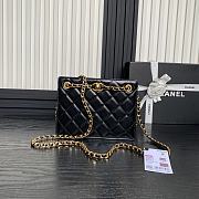 Chanel Small shopping Bag Lambskin Black 21x16x7cm - 1