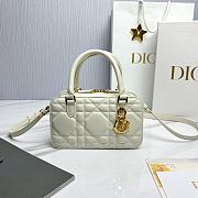 Dior Mini Doctor Bag White 20x11.5x7cm - 1