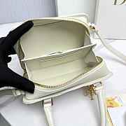 Dior Mini Doctor Bag White 20x11.5x7cm - 5