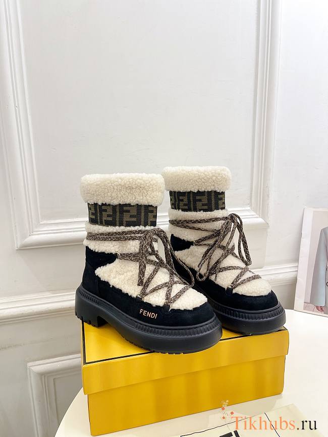 Fendi Apres Chic White Sheepskin Black Suede Boots - 1