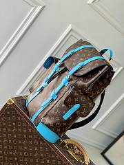 Louis Vuitton LV Christopher MM Gaston Blue 44x12.5x38cm - 2