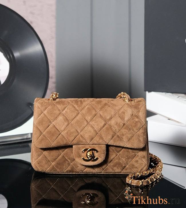 Chanel Flap Bag Brown Suede 20cm - 1