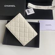 Chanel Passport Holder White Caviar Gold 14.5x10.5x2cm - 2