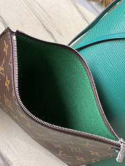 Louis Vuitton LV Neverfull MM Green Epi 31x28x14cm - 2