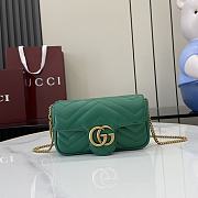 Gucci GG Marmont Matelasse Super Mini Bag Green 16.5x10x5cm - 1