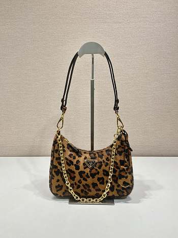 Prada Leopard Print Re-Edition Bag 22.5x18.5x6cm