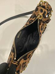 Prada Leopard Print Re-Edition Bag 22.5x18.5x6cm - 2