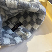 Louis Vuitton LV Crush Damoflage Pearls Beanie - 4