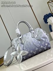 Louis Vuitton LV Speedy Bandoulière 25 Frost 25x19x15cm - 1