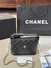 Chanel Black Lambskin Bag 20x15cm - 1