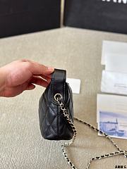 Chanel Black Lambskin Bag 20x15cm - 4