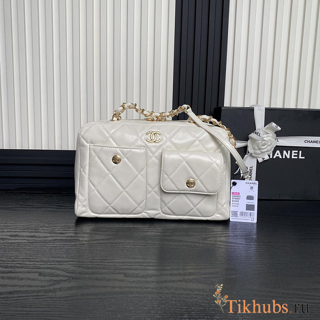 Chanel 24A Shiny Calfskin Shouder Bag White 29x19x13cm - 1