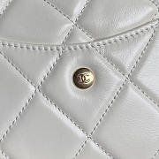 Chanel 24A Shiny Calfskin Shouder Bag White 29x19x13cm - 3