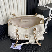 Chanel 24A Shiny Calfskin Shouder Bag White 29x19x13cm - 2