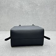 The Row Agnes Bowling Black Leather Bag 33x18x39cm - 4