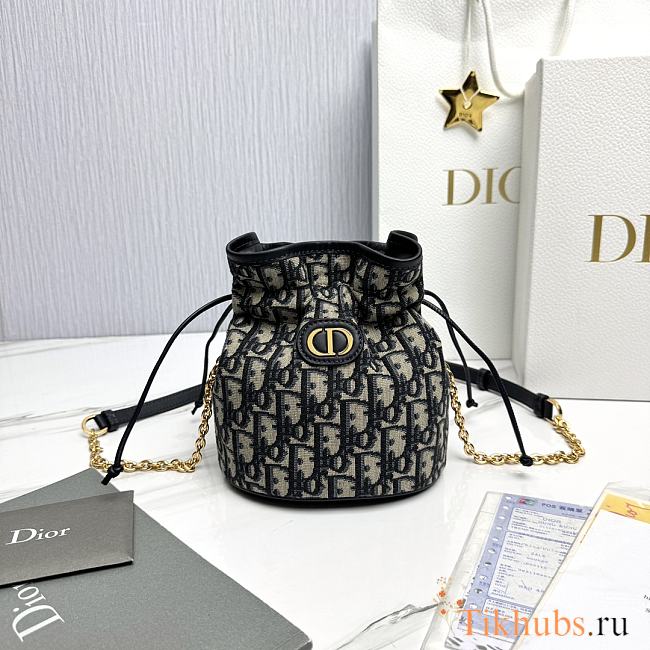 Dior 30 Montaigne Mini Bucket Bag Drawstring Blue 16x18.5x13cm - 1