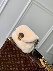 Louis Vuitton LV Sunset Bag Cream Wool 27x18x3cm - 6