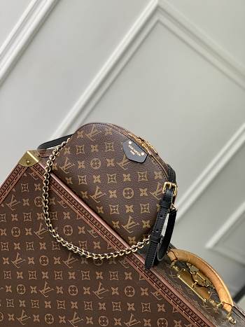 Louis Vuitton LV Be Alma Bag Monogram 27x15x7cm