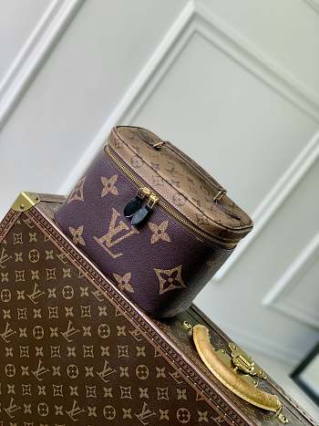 Louis Vuitton LV Nice BB Toiletry Bag 24x18x14.5cm