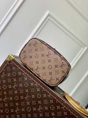 Louis Vuitton LV Nice BB Toiletry Bag 24x18x14.5cm - 4
