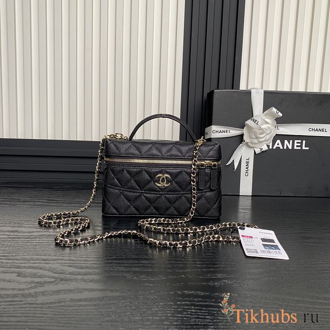 Chanel Vanity Case Black Caviar 17x19.5x5cm - 1