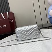 Gucci GG Marmont Matelasse Super Mini Bag Silver 16.5x10x5cm - 5