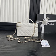 Chanel Vanity Case White Caviar 17x19.5x5cm - 6