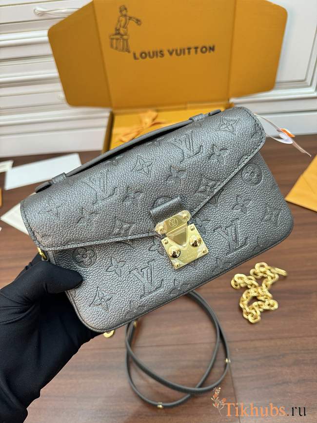 Louis Vuitton LV Pochette Métis East West Gun Metal 21.5x13.5x6cm - 1