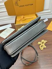 Louis Vuitton LV Pochette Métis East West Gun Metal 21.5x13.5x6cm - 2