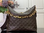 Louis Vuitton LV Coussin Hobo MM Chocolat 38x33x10cm - 1