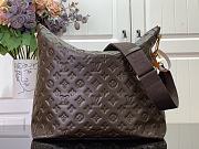 Louis Vuitton LV Coussin Hobo MM Chocolat 38x33x10cm - 4