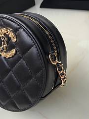 Chanel 19 Bag Round Chain Shoulder Black 12cm - 6