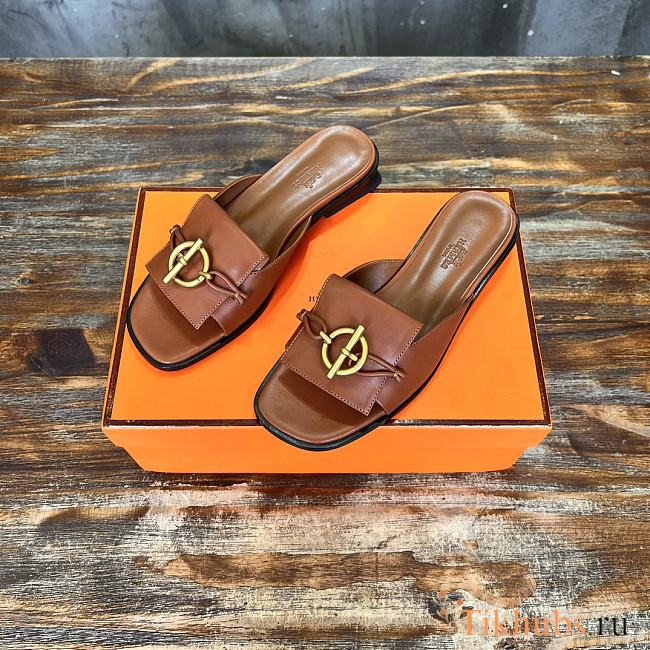 Hermes Isle Sandal Brown - 1