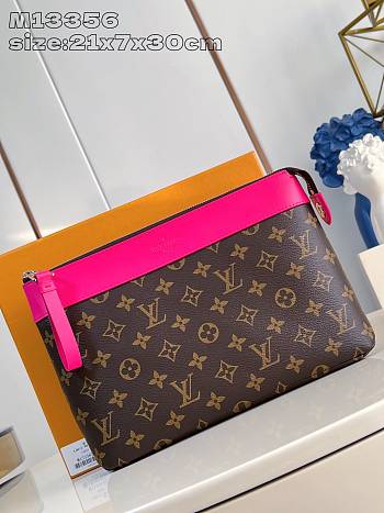 Louis Vuitton LV Pochette Voyage Souple Pink 30x21x7.5cm