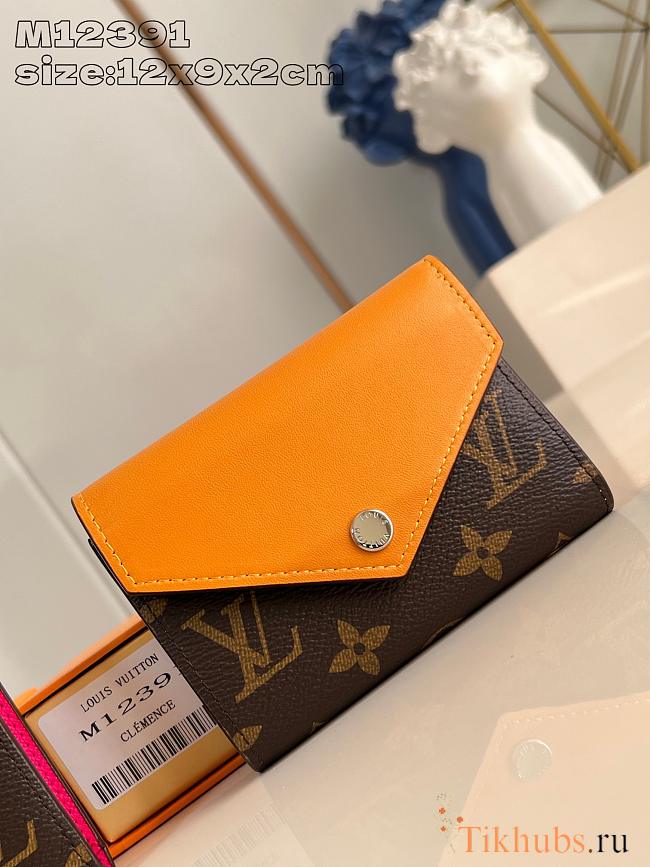 Louis Vuitton LV Victorine Wallet Monogram Yellow 12x9.5x2.5cm - 1