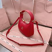 Miu Miu Shoulder Bag Red Leather 20x17x6cm - 2