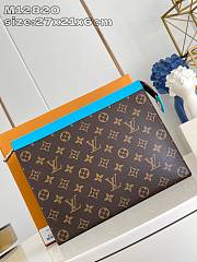 Louis Vuitton LV Pochette Voyage MM Blue 27x21x6cm - 1