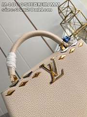 Louis Vuitton LV Capucines MM Bag White 31x20x11cm - 5