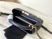 Louis Vuitton LV Capucines East-West Mini Black 22x12x8cm - 4