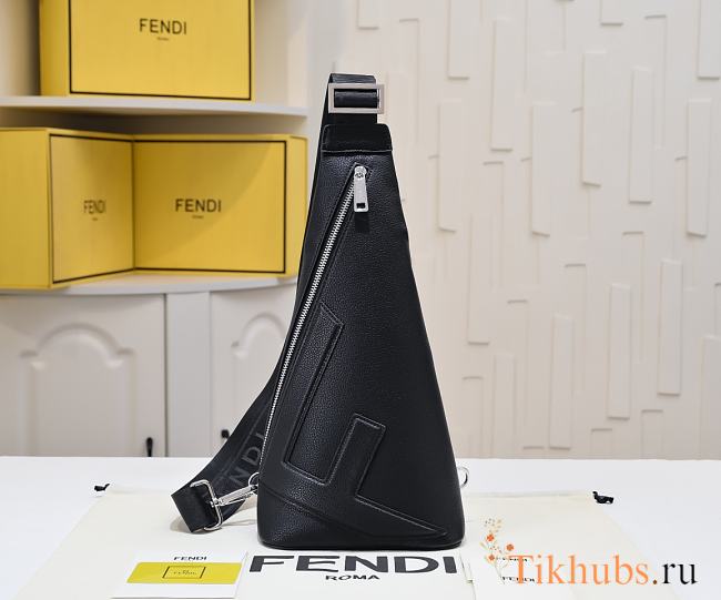 Fendi Roma Cono One-shoulder Backpack Black 38x18x12cm - 1