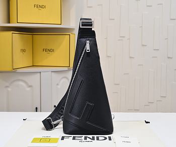 Fendi Roma Cono One-shoulder Backpack Black 38x18x12cm