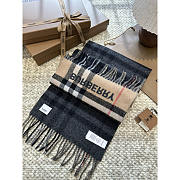 Burberry Giant Check Lateral Scarf Beige Black 30x180cm - 2