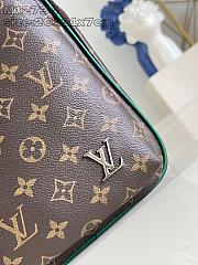 Louis Vuitton LV Avenue Slingbag Borneo Green 31x7x20cm - 5