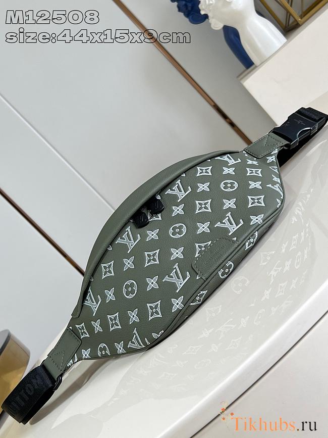 Louis Vuitton LV Discovery Bumbag Olive Green 44x15x9cm - 1