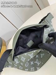 Louis Vuitton LV Discovery Bumbag Olive Green 44x15x9cm - 6